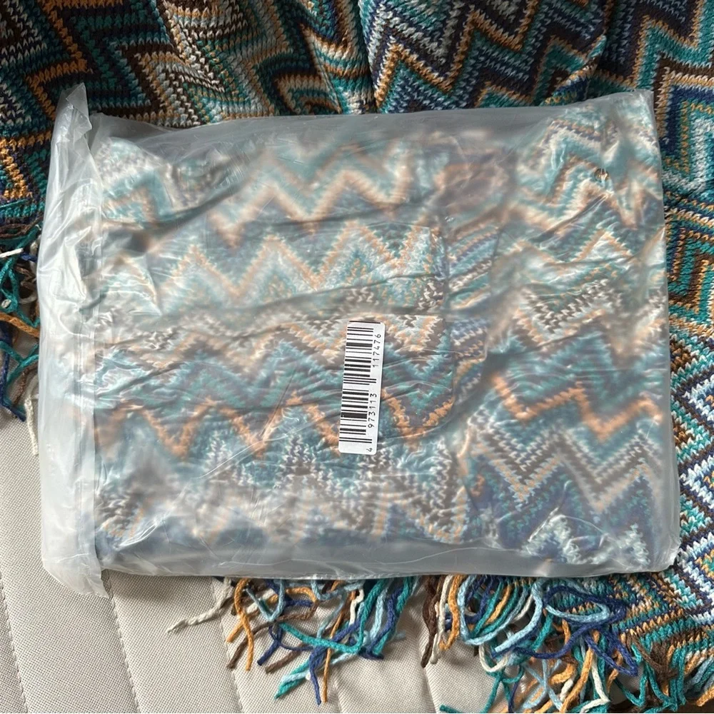 Lalifit Geometric Fringe Knit‎ Throw Blanket in Blue